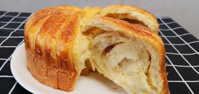 不用烤箱就能完成的蒸面包，做法步骤详细讲解，松软好吃，真简单