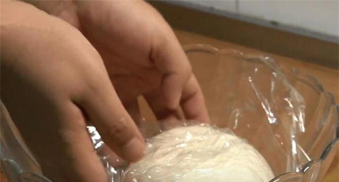 早餐快速烙饼方法，30秒一张，保证柔软多层，简单零失败