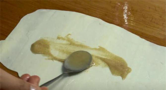 早餐快速烙饼方法，30秒一张，保证柔软多层，简单零失败