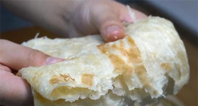 早餐快速烙饼方法，30秒一张，保证柔软多层，简单零失败