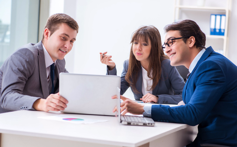 真正的人情世故,隐藏在五种低调做人的心计,学会了成为人际高手