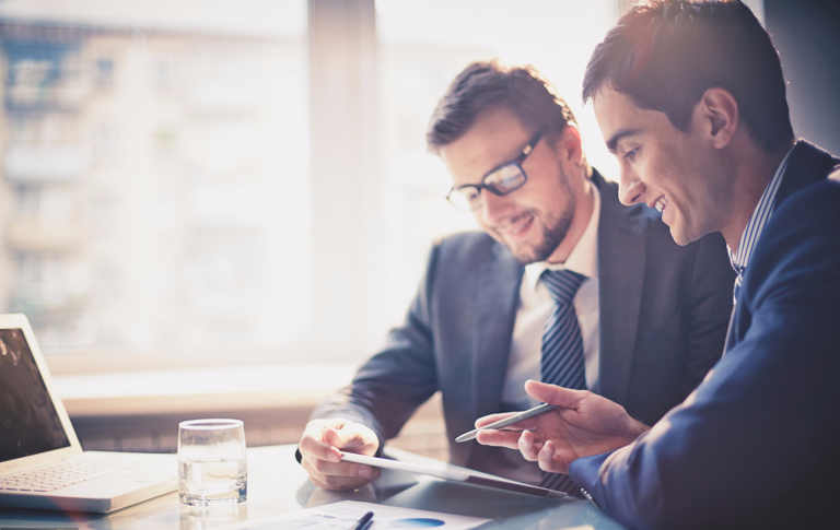 真正的人情世故,隐藏在五种低调做人的心计,学会了成为人际高手