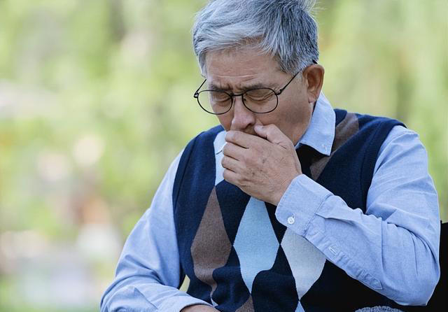 寿命比较短的老人，通常会有5个共性，希望你一个也不占！