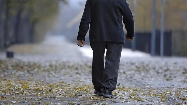 寿命比较短的老人，通常会有5个共性，希望你一个也不占！