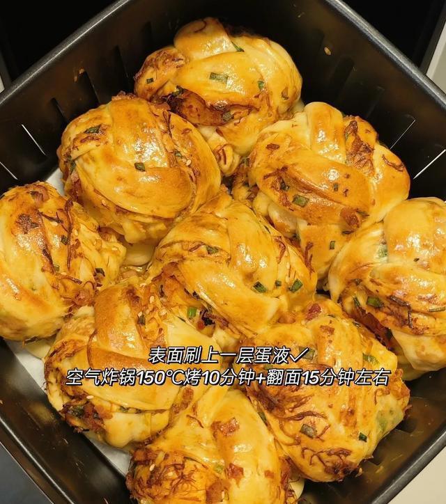 6种做法，在家做面包，跟外面买的一样好吃，蓬松暄软，简单好做