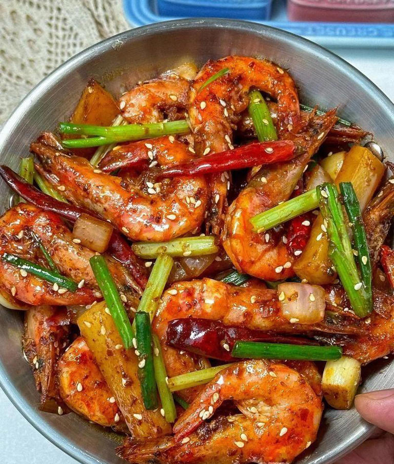经典川菜香辣虾，麻辣鲜香回味无穷