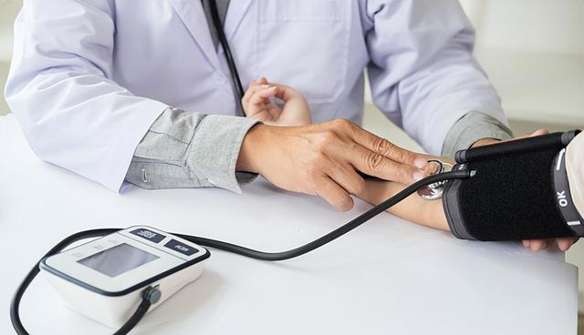 绝大多数的高血压，记住一个原则就够了，中老年朋友最好都知道