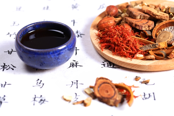 核桃仁外面的薄皮怎么去掉 核桃仁的副作用有哪些