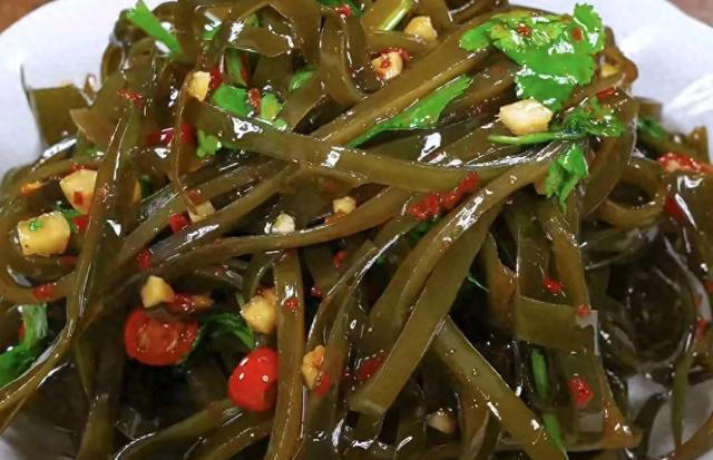 这10道凉拌菜，学会了做给家人吃，清爽又解腻，抚平燥热真舒坦！