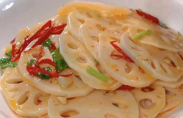 这10道凉拌菜，学会了做给家人吃，清爽又解腻，抚平燥热真舒坦！