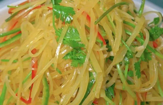 这10道凉拌菜，学会了做给家人吃，清爽又解腻，抚平燥热真舒坦！