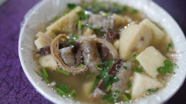  俗话说“一个猪肚十副药”，常吃猪肚有什么好处？三类人要舍得吃 