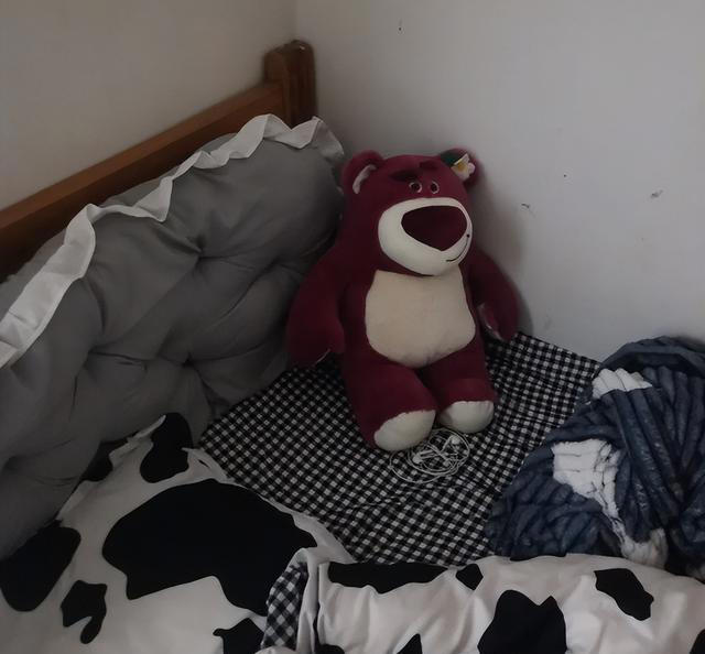 建议大家：不管卧室多大，尽量别放这4样东西，看完转告家里人！