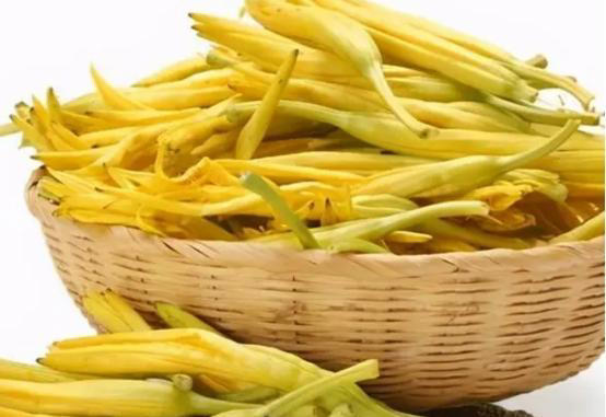 医生提醒：春天，这七种野菜尽量不要碰，不少人还将其当作宝!