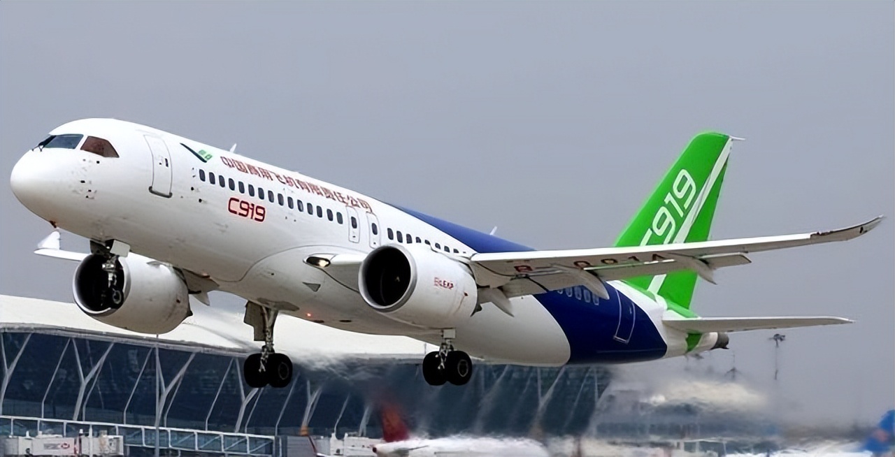 都是飞机，为什么200吨的运20能国产，70吨的C919却要依赖国外？