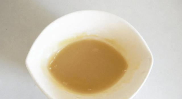 葱油饼怎么做？教您方法和窍门，这样做柔软多层，放凉也不会硬