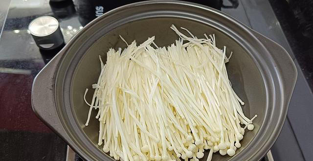 教你最简单的麻辣豆腐做法，味道不比麻婆豆腐差，搭配米饭吃真香