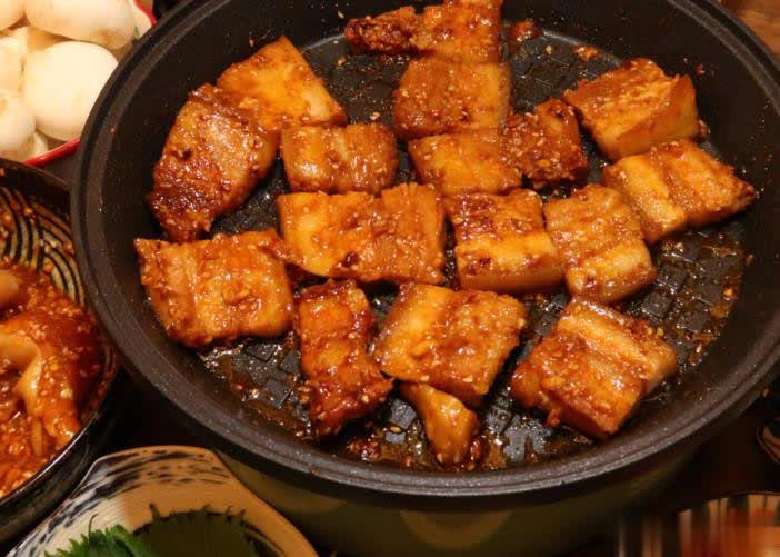 盘点五花肉10大风味吃法，肥而不腻嫩鲜滋补