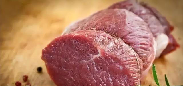 年龄越大，越要多吃肉？医生建议：55岁之后，3种肉可以多吃