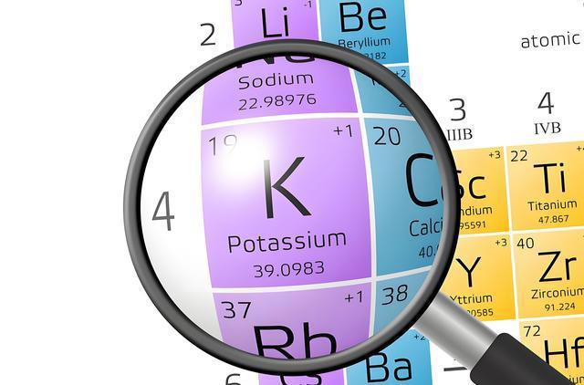医生提醒：5种青菜高血压要少吃，小心让血压上涨，喜欢也要注意