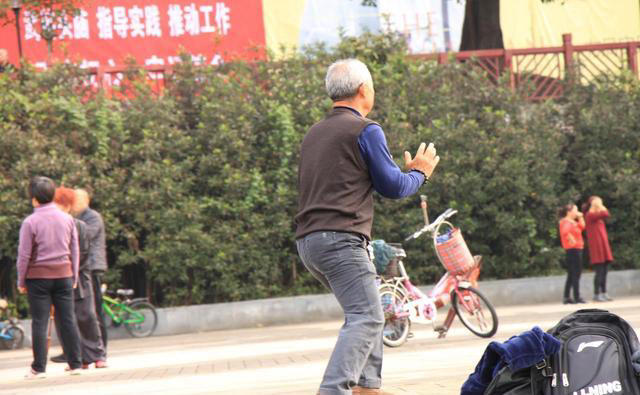 脑梗后还能活多久？医生坦言：关键看这4点，很多人仍有长寿机会