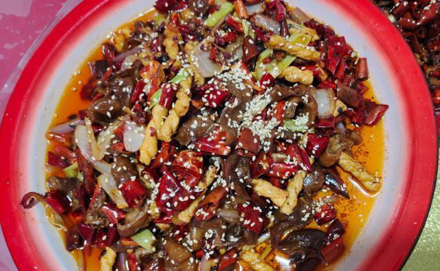 重庆六道经典渝菜，每一道都让人回味无穷，看看你都吃过吗？