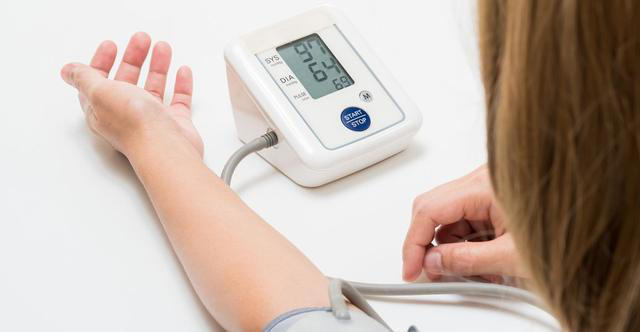 人不会无故患上高血压，研究发现：患上高血压，背后有5点原因