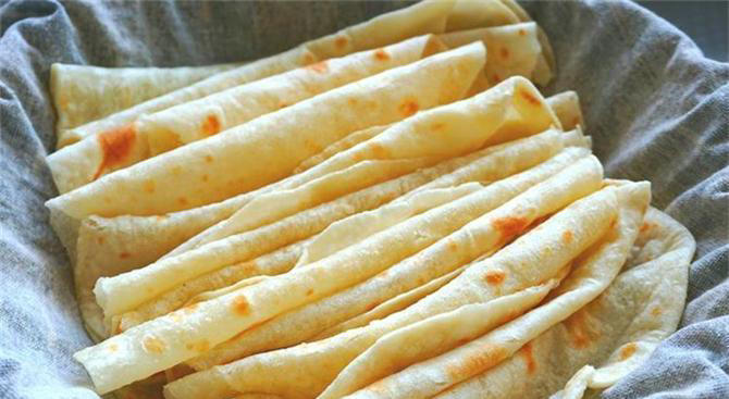 家常烙饼夏天最简单的方法，不用醒面，40秒一张，好吃又筋道