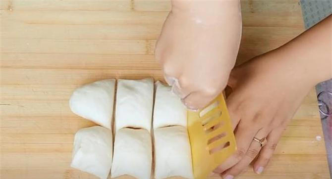 家常烙饼夏天最简单的方法，不用醒面，40秒一张，好吃又筋道