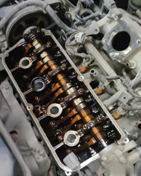 公里数没到时间到了，机油必须换吗？维修师傅不说透车主白花钱