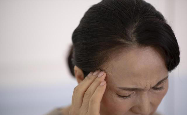 医生总结：人患恶性肿瘤前1年，身体一般会发出5个预警信号