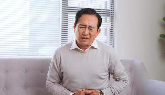 多名医生呼吁：痛风病人停止食用，比海鲜还升尿酸，趁早撤下餐桌