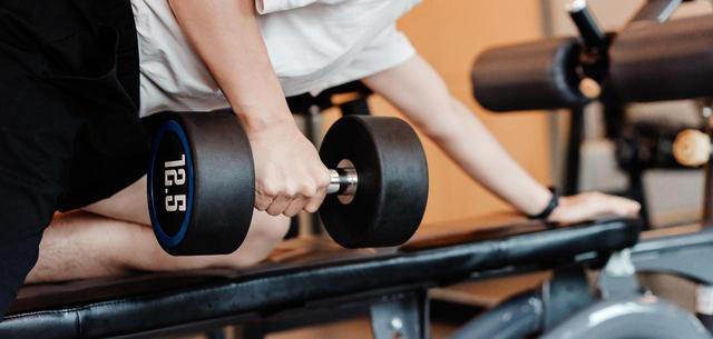 脂肪肝一个鸡蛋都不能吃？建议：不想肝硬化，4种食物尽量少吃