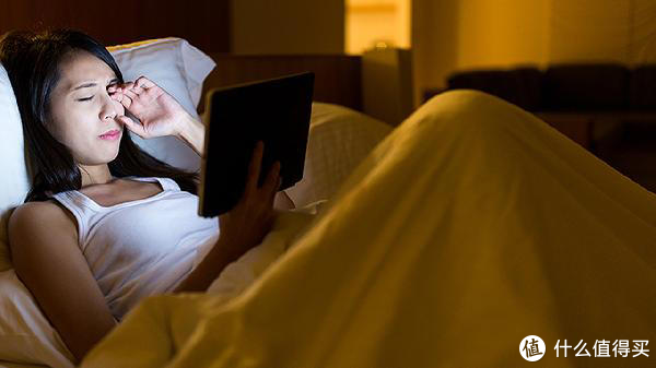 别被12点、1点骗了！真正熬夜的标准出炉，90%的人都理解错了！