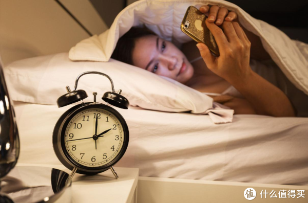 别被12点、1点骗了！真正熬夜的标准出炉，90%的人都理解错了！