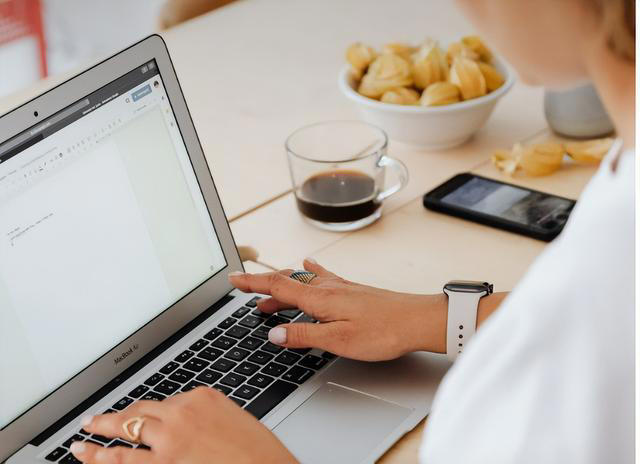 脑供血不足的人，或有3个表现，若一个不占，或离脑梗很远