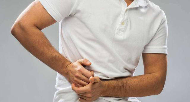 身体有3种异常症状？也许是肠癌来“敲门”，医生提醒：及时就医