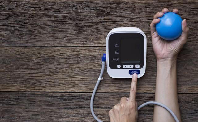 血压达到多少会脑出血？医生：高血压有3条“红线”，趁早了解！