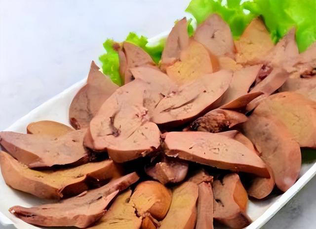 经常吃花生，对血管是好是坏？医生坦言：5种食物尽量少吃