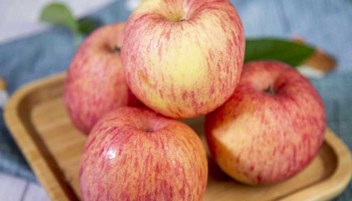 脸上长痘痘可以吃芒果吗 长痘痘吃什么食物好