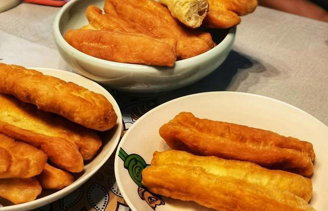 早上为什么不建议吃包子？医生：不止包子，这3类食物，也要少碰