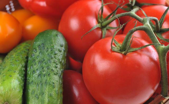 茼蒿是血压推手？医生多次提醒：高血压患者，少吃这4种蔬菜