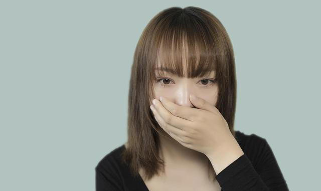 医生：心脏病最危险信号，不是嘴唇发紫，而是频繁出现这几种异常