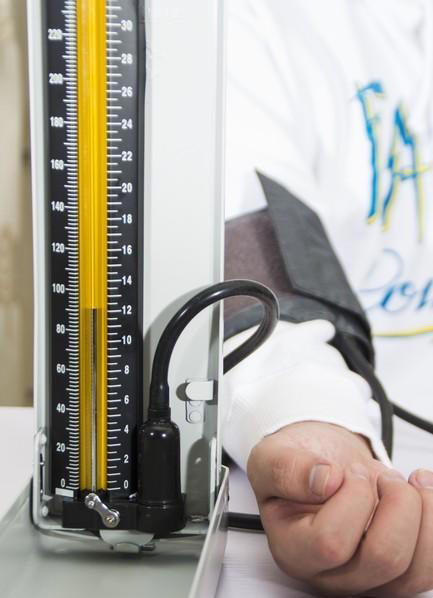 “最佳血压”是多少？医生建议：过52岁以后，血压最好控制这范围