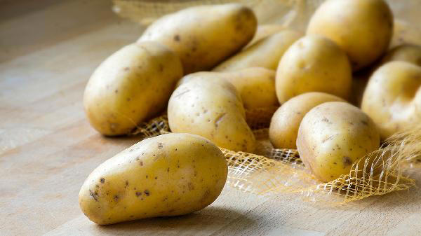 多名医生呼吁:中老年人要少吃南瓜和土豆,很多人还不知道