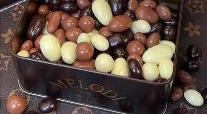 心脏与花生的关系，劝告：若想保护心脏健康，尽量少碰4种坚果