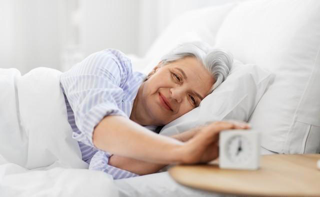 入睡难、半夜易醒、醒后难眠？做好这几步，温和改善睡眠质量