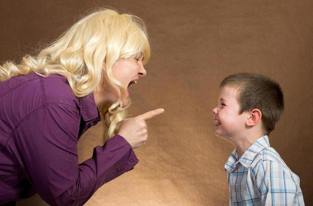 六句伤害孩子的话，我们千万不要随便说