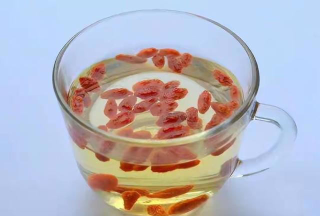 枸杞这样吃很危险！医生多次提醒：很多人还在继续吃，要尽快改正