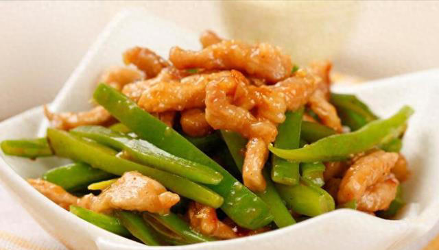 炒肉丝，最忌直接下油锅，谨记2个技巧，滑嫩不柴，没腥味不粘锅